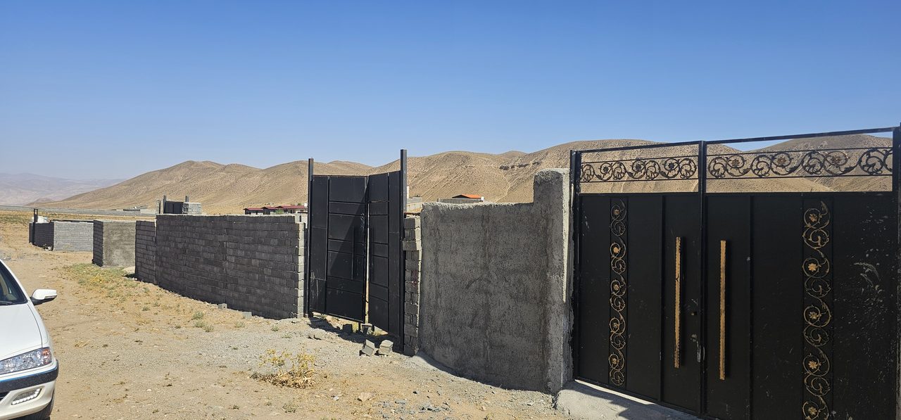 ۵۰۰متر زمین ۱۰۰متر بنا ویلایی دشت اول گرمابسرد